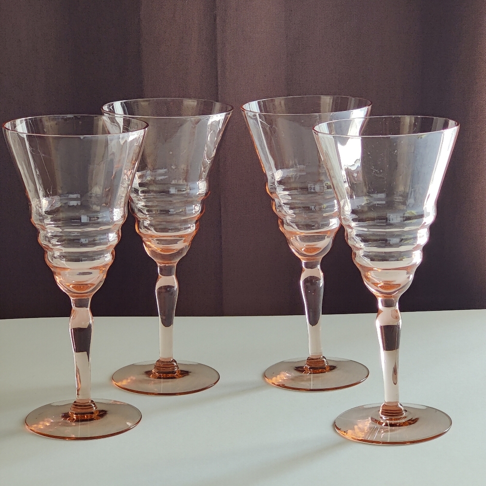 Vintage | Weston 110 - 10 pattern | 4 - 6oz 🍑 peach colored wine glasses
